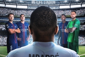 重逢！世俱杯官方社媒发布姆巴佩对阵老东家巴黎海报