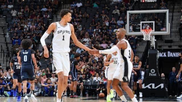 百家乐玩法详解-全新组合摸索别样搭档方式，保罗多角度助推文班